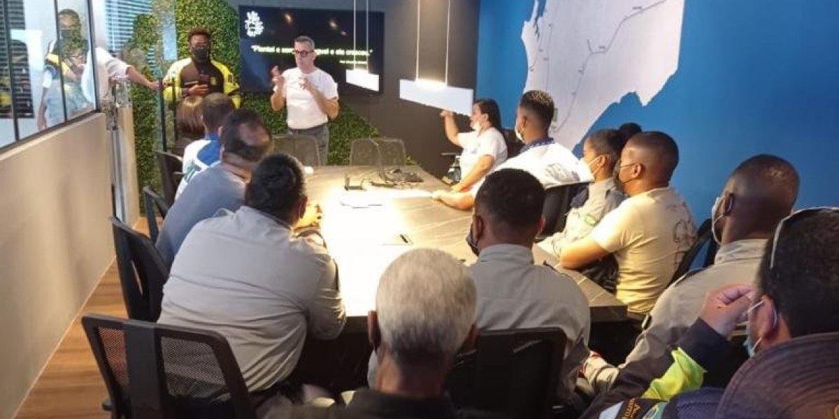 BRT curso de libras