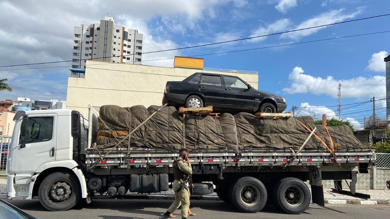 PF apreende cocaína